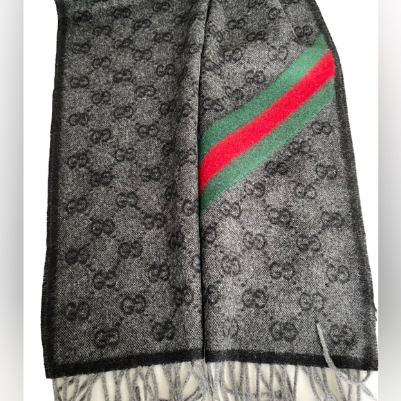 🔥🔥🔥new Authentic GUCCI scarf 100% wool - Picture 4 of 10